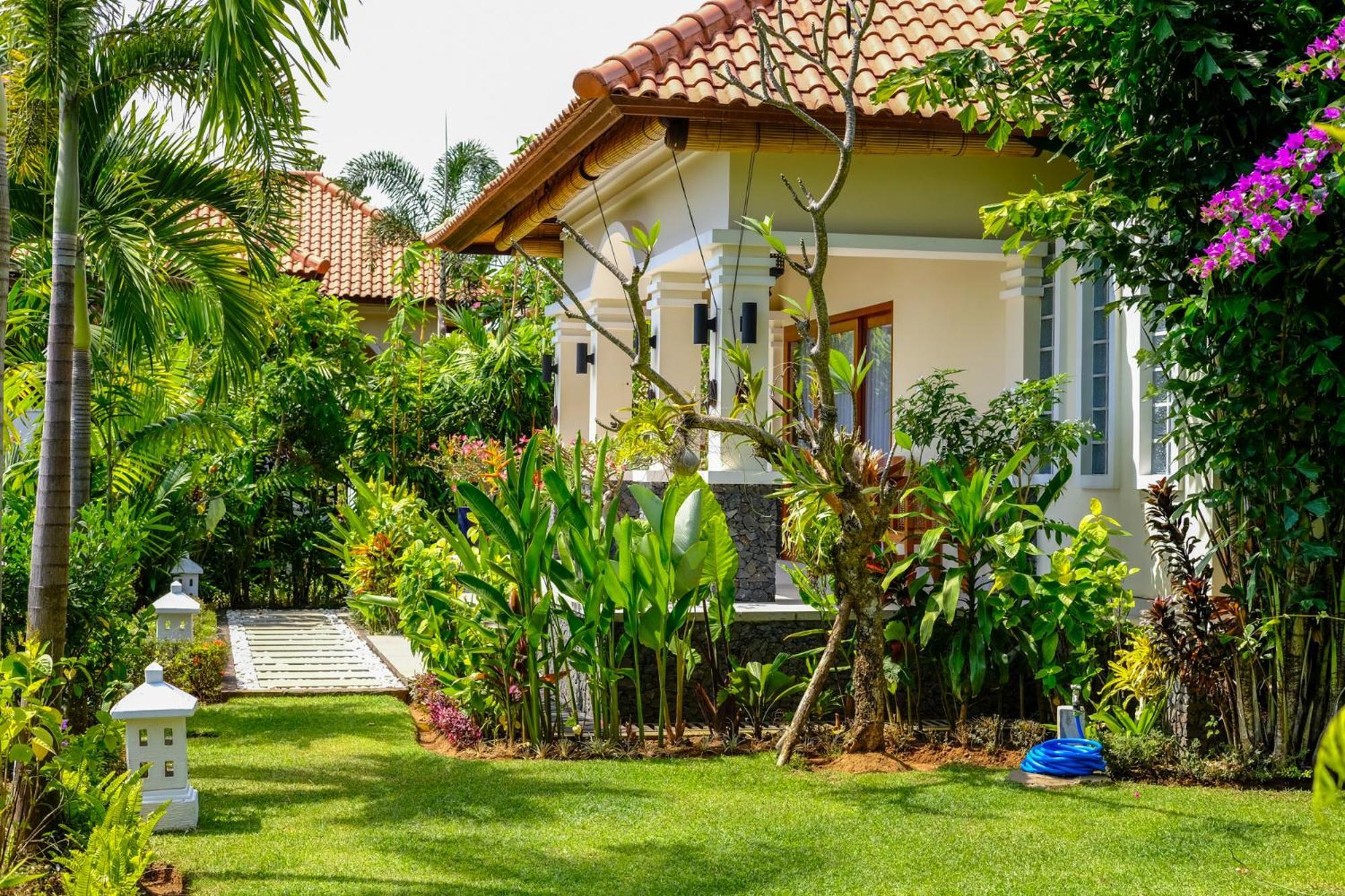 Villa Mata Hari Panji Ngoại thất bức ảnh